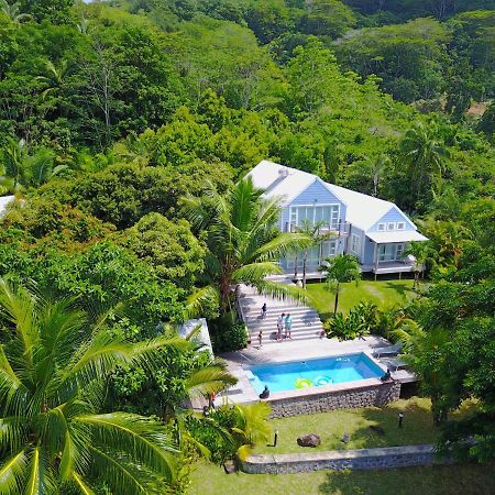 Апартаменты Red Coconut Self-Catering Baie Lazare  Экстерьер фото